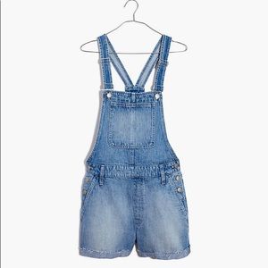 Madewell Adirondack Short Overalls in Ortega Wash